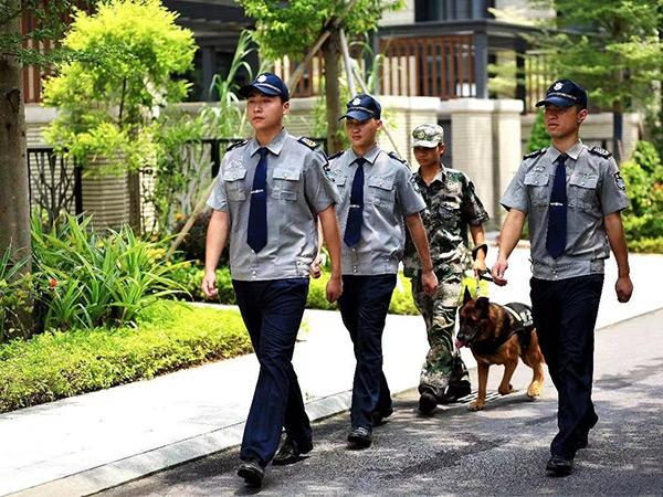 門衛(wèi)保安公司是怎么處理緊急情況的？